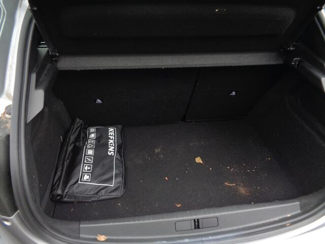 Peugeot 208 1.2 PureTech Active Airco, Navigatie, Carplay/ android auto? cruise controle