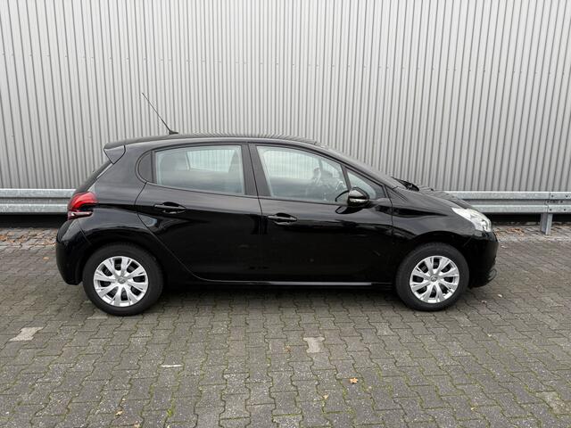 Peugeot 208 1.2 PureTech Active 144Dkm.NAP, 5-Drs, A/C, Navi, - Inruil Mogelijk -