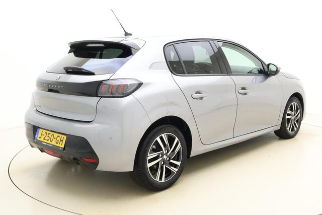 Peugeot 208 1.2 PureTech Blue Lease Allure 100 PK | Handgeschakeld | Camera | Parkeersensor | Cruise Control | Navigatie | Mirror Screen | Start/stop | Licht Metalen Velgen