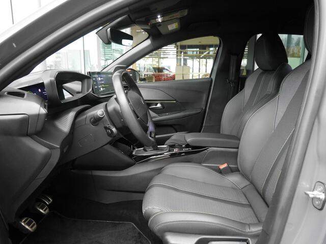 Peugeot 208 1.2 PureTech 100 GT | Keyless entry en start | Lichtmetalen velgen | Dodehoekdetectie | Navigatie | Camera voor en achter | Draadloze telefoonoplader