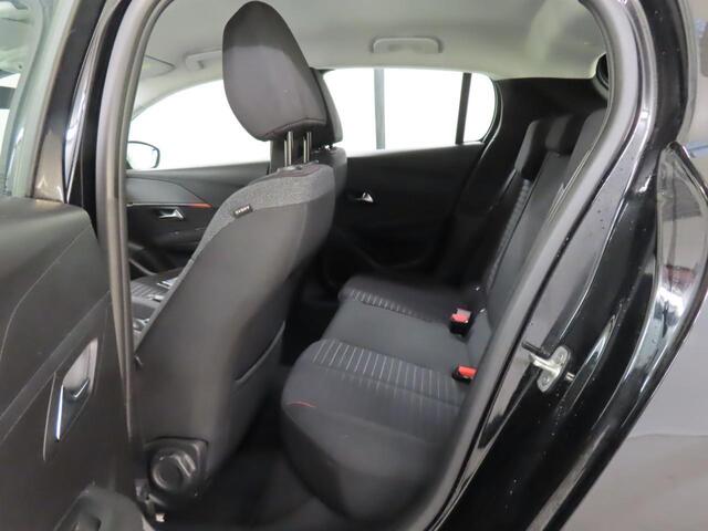 Peugeot 208 1.2 PureTech Active Pack Airco ECC Navi Carplay Cruise Control Full LED Parkeersensoren Camera achter