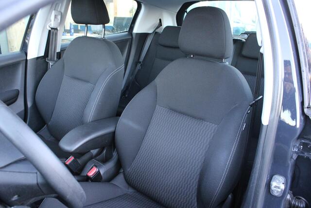 Peugeot 208 1.2 PureTech Blue Lion | Dealeronderhouden! | Distributieriem Vervangen | Cruise Control | Navigatie | Airco |