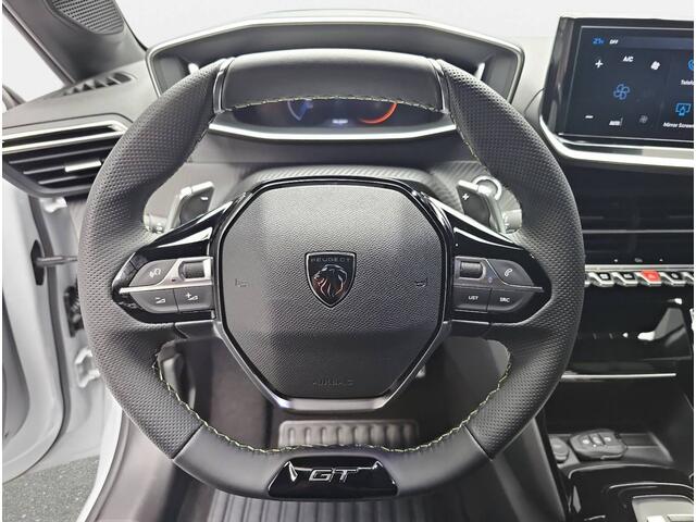 Peugeot 208 1.2 Hybrid 110 e-DCS6 GT Adaptieve cruise control/ECC/Camera.