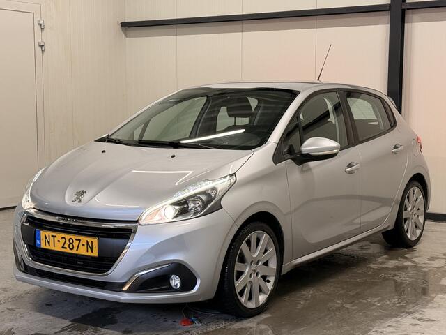 Peugeot 208 1.2 PureTech Blue Lion | Led | DAB | Airco | Cruise | Apple Carplay / Android Auto | Navigatie |