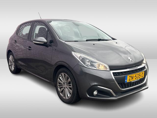 Peugeot 208 1.2 PureTech Signature Navigatie / Parkeerhulp achter / 16'' / DAB / Bluetooth / Cruise Control