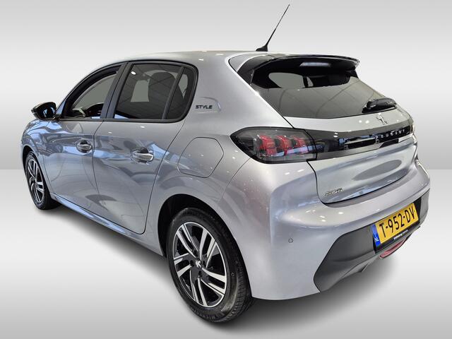 Peugeot 208 1.2 PureTech Style | Navigatie | Camera | Lichtmetalen Velgen | Apple Carplay en Android Auto |