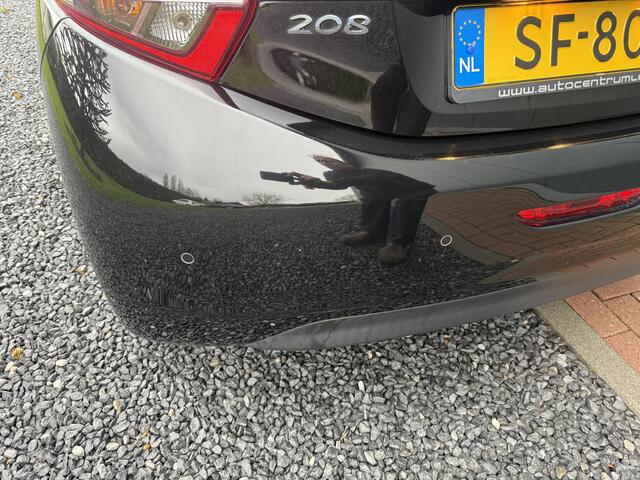 Peugeot 208 1.2 PureTech Blue Lease Executive 5-drs