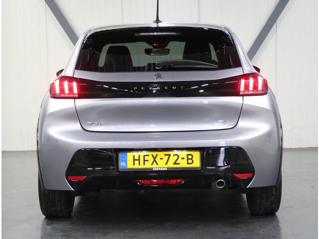 Peugeot 208 1.2 100PK GT | Navigatie | Achteruitrijcamera | Parkeersensoren Voor en Achter | LED Koplampen | Keyless Start | Lederen Stuurwiel | DAB Ontvanger | Climate Control | Cruise Control | 17" Lichtmetalen Velgen | Apple Carplay/Android Auto |