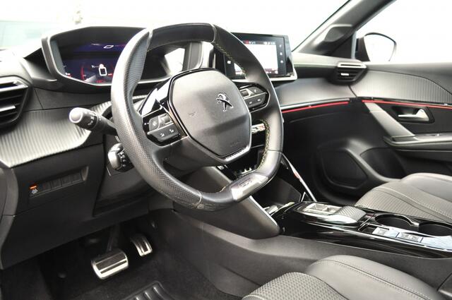 Peugeot 208 1.2 GT Aut. 130Pk pano navi pdc+cam
