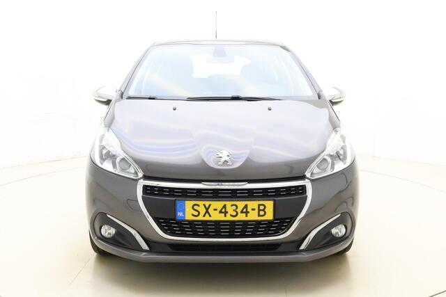 Peugeot 208 1.2 PureTech Blue Lease Executive | Navigatie | Climate en Cruise Control | Lm-velgen | Buitenspiegels verwarmd