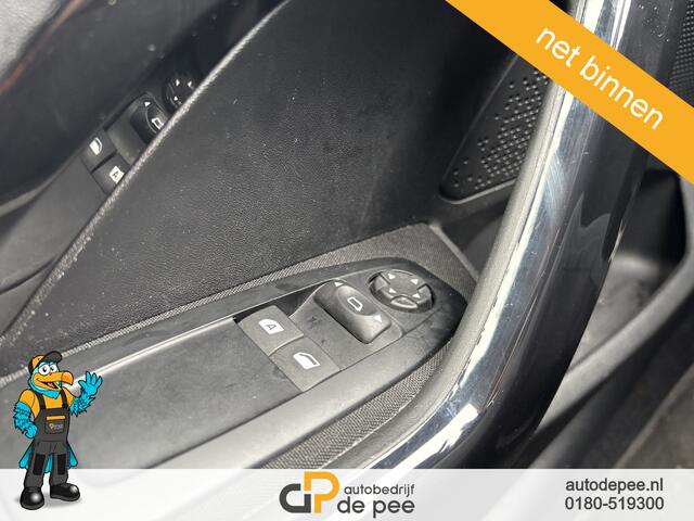 Peugeot 208 1.2 PureTech Blue Lease Active GARANTIE/CARPLAY/AIRCO/CRUISE rijklaarprijs!