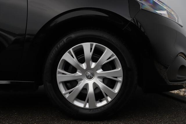 Peugeot 208 1.6 BlueHDi Blue Lease 40.000KM NAP! Navigatie Airco Cruise Control Parkeersensor Bluetooth LED