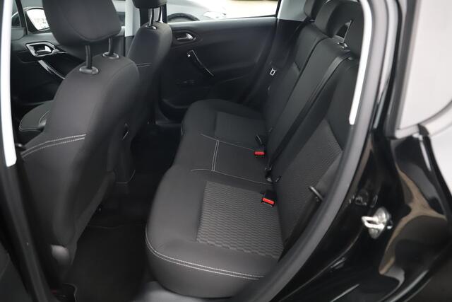 Peugeot 208 1.6 BlueHDi Blue Lease 40.000KM NAP! Navigatie Airco Cruise Control Parkeersensor Bluetooth LED
