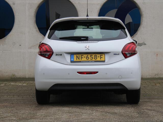 Peugeot 208 1.2 PureTech Blue Lion | NAVIGATIE | DEALER ONDERHOUDEN |