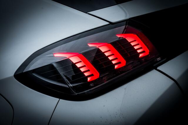 Peugeot 208 1.2 101PK Allure | 3D-I-Cockpit | Cruise | Navi | 6 Bak | | 16 INCH LMV | Keyless start | Rijstrooksensor met correctie |