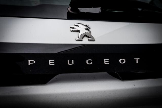 Peugeot 208 1.2 101PK Allure | 3D-I-Cockpit | Cruise | Navi | 6 Bak | | 16 INCH LMV | Keyless start | Rijstrooksensor met correctie |