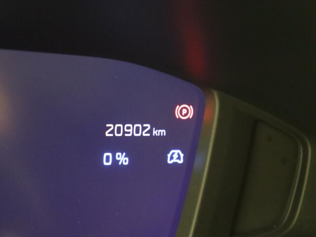 Peugeot 208 Hybrid 100 e-DCS6 Allure | Adapt. Cruise | Full Map Navi | Camera | Carplay |