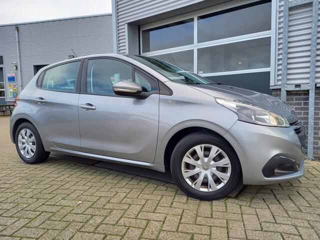 Peugeot 208 1.2 PureTech Allure - CAMERA + PDC - CARPLAY / ANDROID - CLIMA - CRUISE - NAVI -