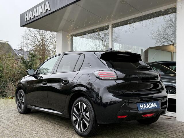 Peugeot 208 1.2 PureTech 100 Allure | 17 Inch | Achteruitrijcamera | Apple carplay | Parkeersensoren voor en achter | Electronic climate control |