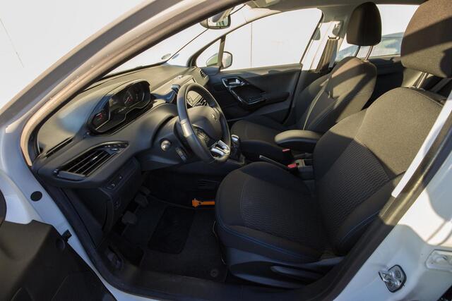 Peugeot 208 1.2 PureTech Blue Lease Active