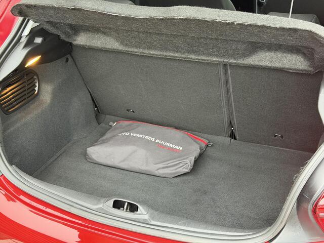 Peugeot 208 Signature 1.2 PureTech 110PK EAT6 Automaat Navigatie, Parkeersensoren Achter, Apple Carplay, Android Auto