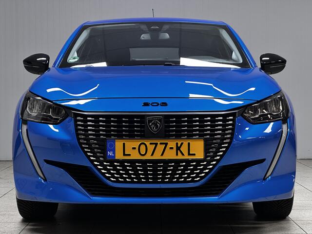 Peugeot 208 1.2 PureTech Allure /LED Koplampen /Camera /Apple + Android /DAB+! /Navi /Climat /Cruise /Elek. pakket /Bluetooth /Multi. LEDER Stuur /16"LMV /PDC /Extra getint glas /LED Dagrijverl.