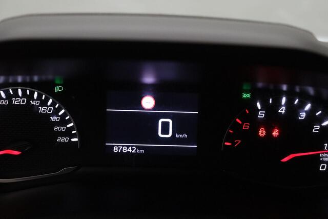 Peugeot 208 1.2 PureTech Active 2020 Airco | Carplay | Cruise control | LED | Bluetooth | Laneassist | Elektrische ramen + spiegels