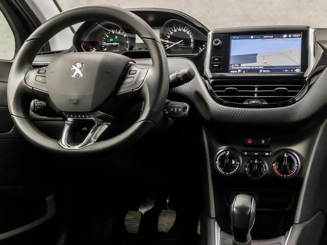 Peugeot 208 1.2 PureTech Sport (APPLE CARPLAY, NAVIGATIE, LM VELGEN, GETINT GLAS, SPORTSTOELEN, CRUISE, PARKEERSENSOREN, NIEUWSTAAT)
