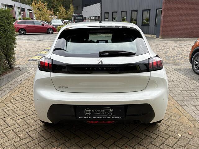 Peugeot 208 1.2 PureTech Style LED, Parkeersensoren, LM Velgen, Cruise Control