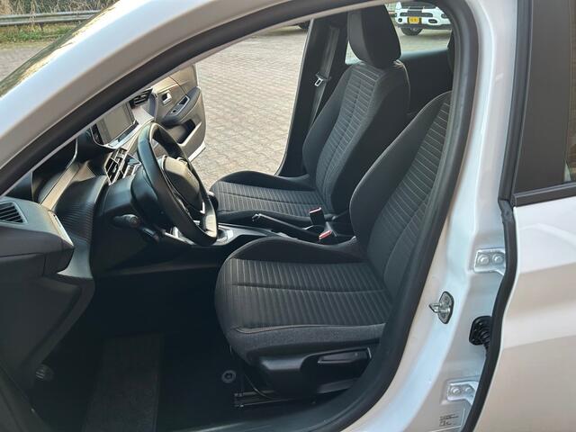 Peugeot 208 1.2 75pk 5 drs active pack ECC,NAVIGATIE,CRUISE,PDC