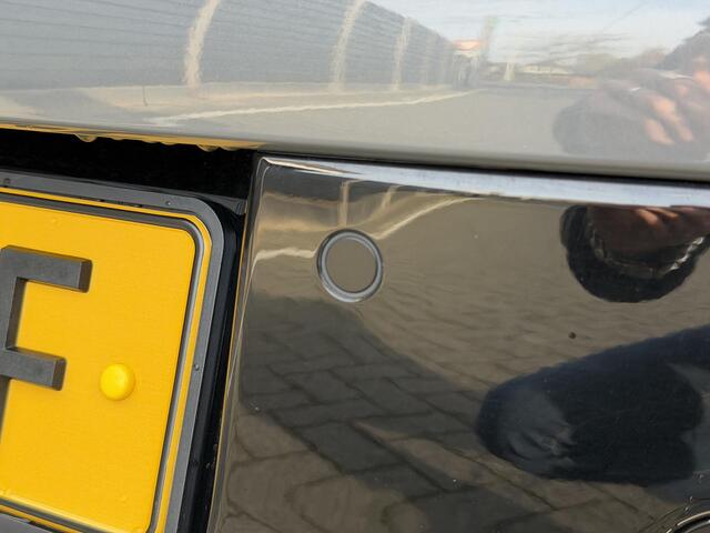 Peugeot 208 Allure 1.2 Hybrid 110PK e-DCS6 Automaat Navigatie, Rondomzichtcamera, Dodehoek Detectie, Apple Carplay, Android Auto