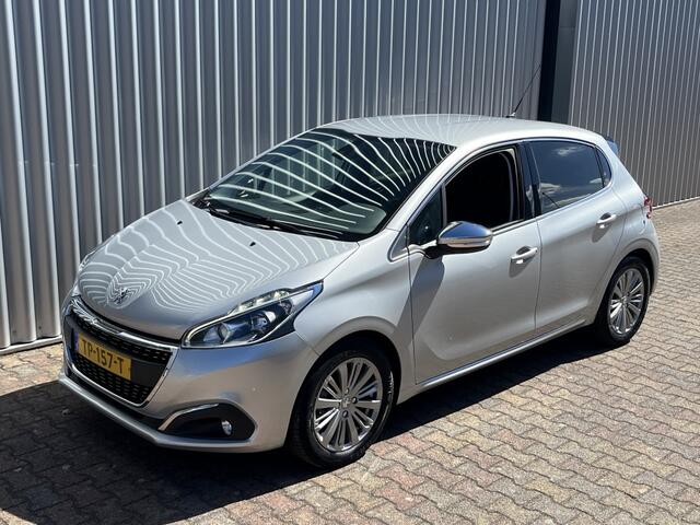 Peugeot 208 1.2 PureTech Allure | Navigatie | Climate Control | LM Velgen