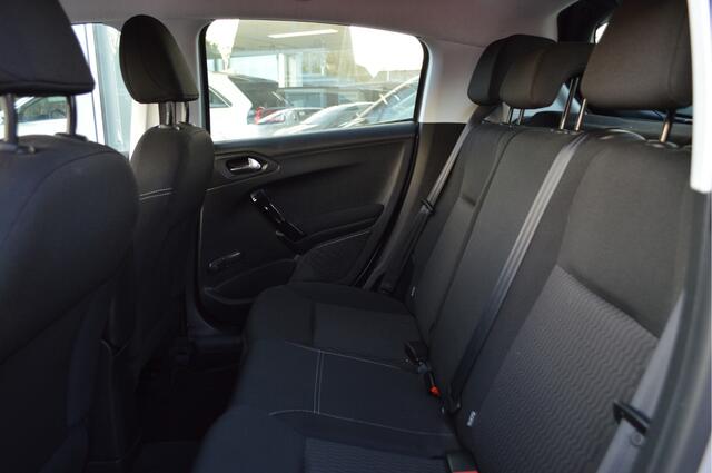 Peugeot 208 1.2 PureTech Blue Lion