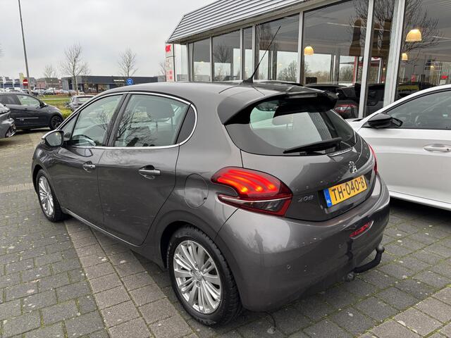 Peugeot 208 1.2 PureTech Allure | Apple carplay/Android auto | Navigatie Full map | Cruise control | Climate control | Lichtmetalen velgen 16'' | Trekhaak