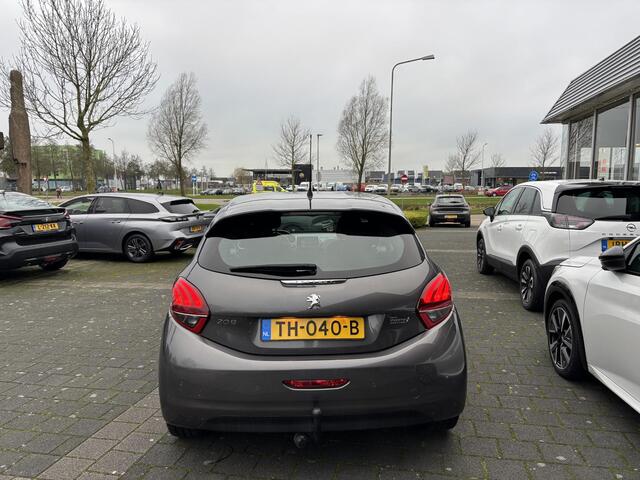 Peugeot 208 1.2 PureTech Allure | Apple carplay/Android auto | Navigatie Full map | Cruise control | Climate control | Lichtmetalen velgen 16'' | Trekhaak