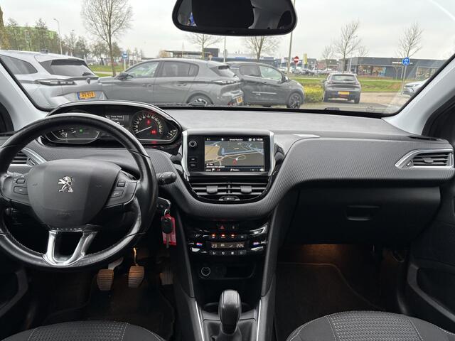 Peugeot 208 1.2 PureTech Allure | Apple carplay/Android auto | Navigatie Full map | Cruise control | Climate control | Lichtmetalen velgen 16'' | Trekhaak