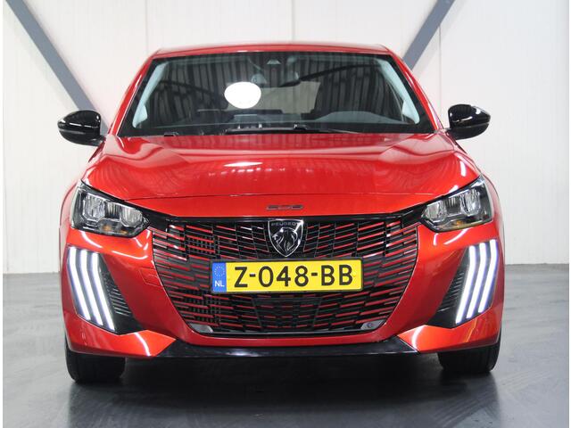 Peugeot 208 1.2 100PK Allure | 1ste eigenaar | AppleCarplay/AndroidAuto | Parkeersensoren | FULL LED | Navigatie | Lederen Stuurwiel | Climate Control | Cruise Control | 16" LMV | Isofix | Privacy Glass |