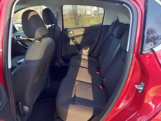 Peugeot 208 1.2 PureTech Allure