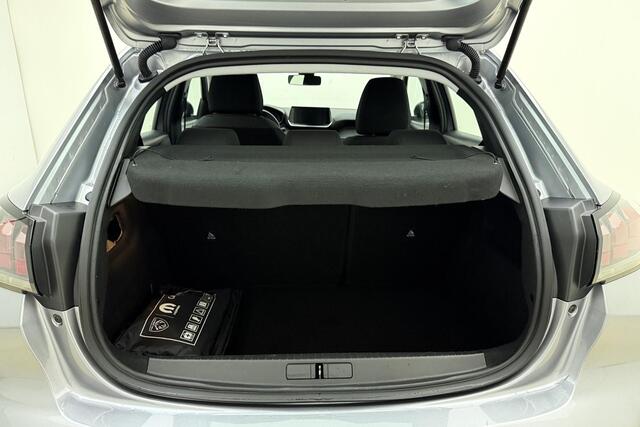 Peugeot 208 1.2 PureTech Active Pack 100 pk | navigatie | LM velgen | Cruise Control