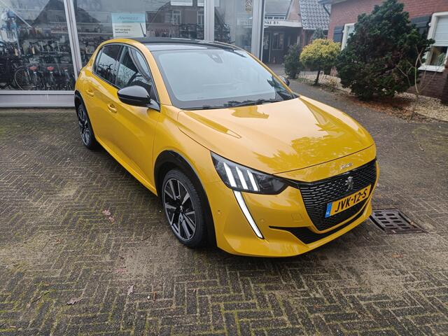 Peugeot 208 1.2 PureTech GT 100PK //Camera