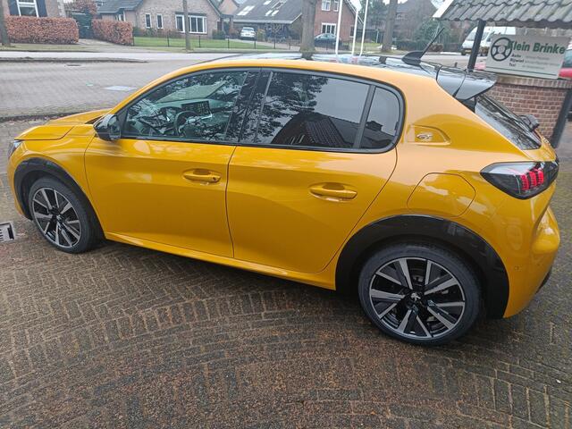 Peugeot 208 1.2 PureTech GT 100PK //Camera