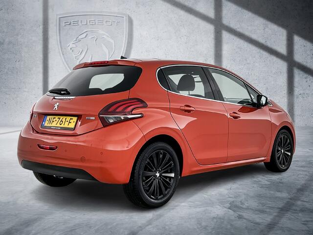 Peugeot 208 110 pk Allure | Rijklaar | Panoramadak | Apple Carplay | Parkeersensoren |