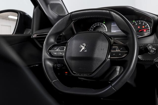 Peugeot 208 1.2 PureTech 100 PK Allure | Cruise | Stoelverw. | PDC | Camera | App. Connect | ECC | DAB | LM 16" |