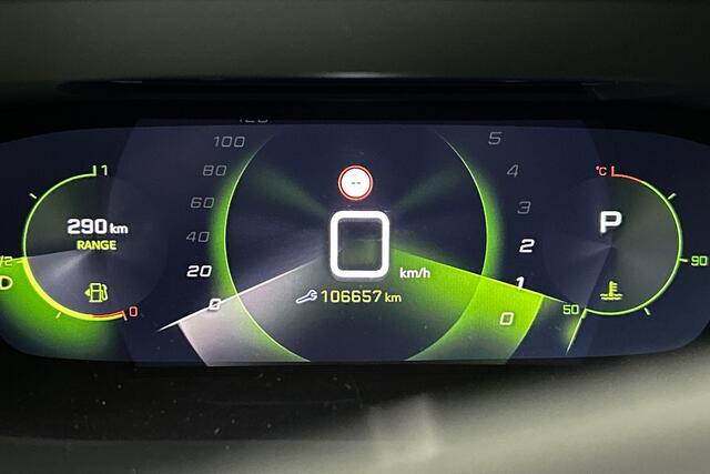 Peugeot 208 1.2 PureTech GT | Camera | LED | Trekhaak | Panoramadak | Half leder | LED