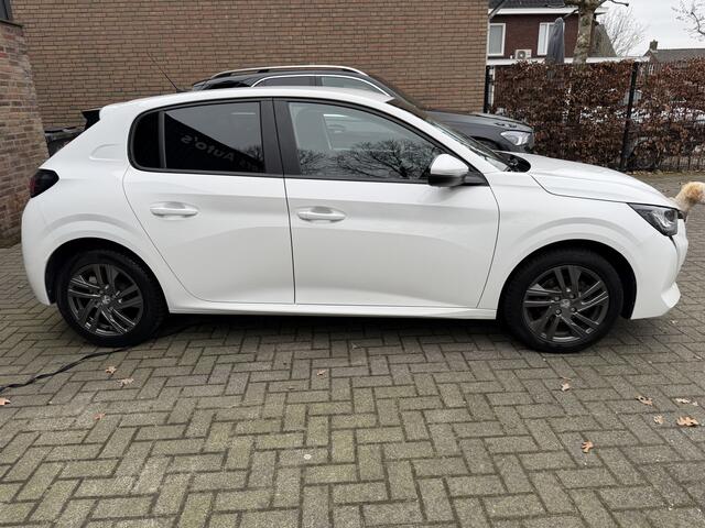 Peugeot 208 1.2 PureTech Active/.sportvelgen / Led /navi/Appele /Android / Stoel verwarming /PDC/