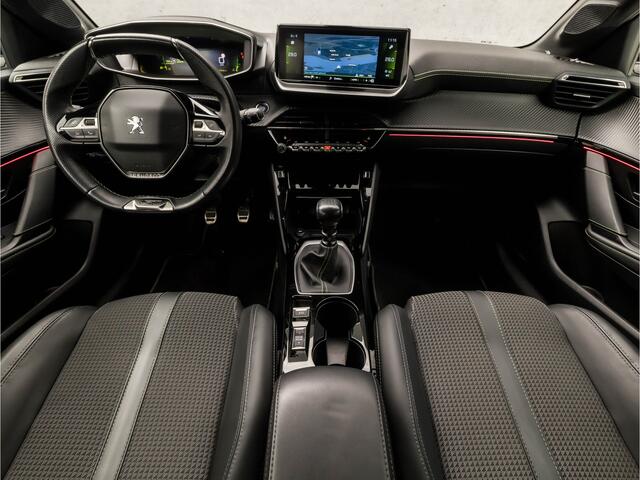 Peugeot 208 1.2 PureTech GT-Line Sport (VIRTUAL COCKPIT, ZWART DAK, APPLE CARPLAY, 360 CAMERA, KEYLESS, SFEERVERLICHTING, ADAPTIVE CRUISE, GETINT GLAS, NIEUWSTAAT)