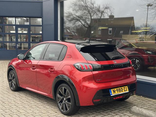 Peugeot 208 1.2 Turbo 100 PK GT Pack | Meest Complete Versie | Slechts 27.470 KM | 6-Bak | Volledig Lederen Bekleding | Stoelverwarming | Glazen Panoramadak | Navigatie | Climate Control | Full LED Verlichting | Camera | Parkeersensoren | Dode Hoek Detectie | Keyless