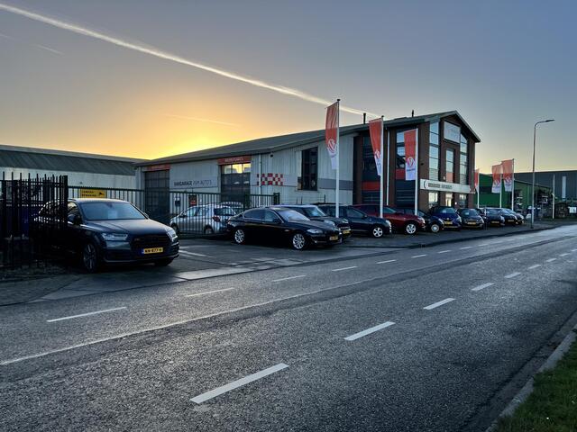 Peugeot 208 1.2 PureTech Blue Lease Executive Clima, PDC achter