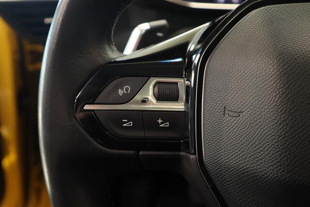 Peugeot 208 1.2 PureTech Allure Panoramadak Navigatie Full-led