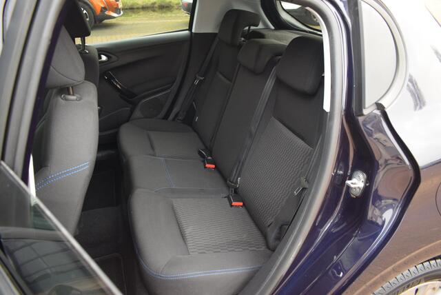 Peugeot 208 1.2 PureTech Allure Navi Airco Km 106.000!!